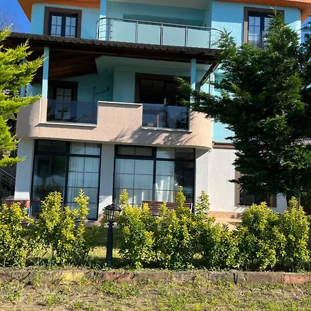 Seyran Seaside - 1-garden Floor * ترابزون